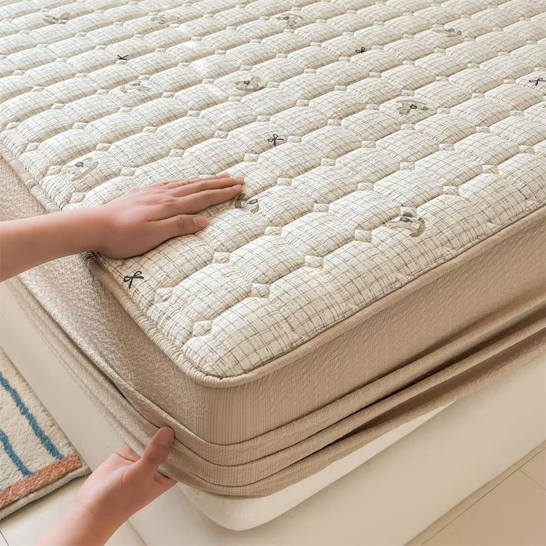 2026 New Skin‑Friendly Quilted Puff Yarn Thickened Fitted Sheet